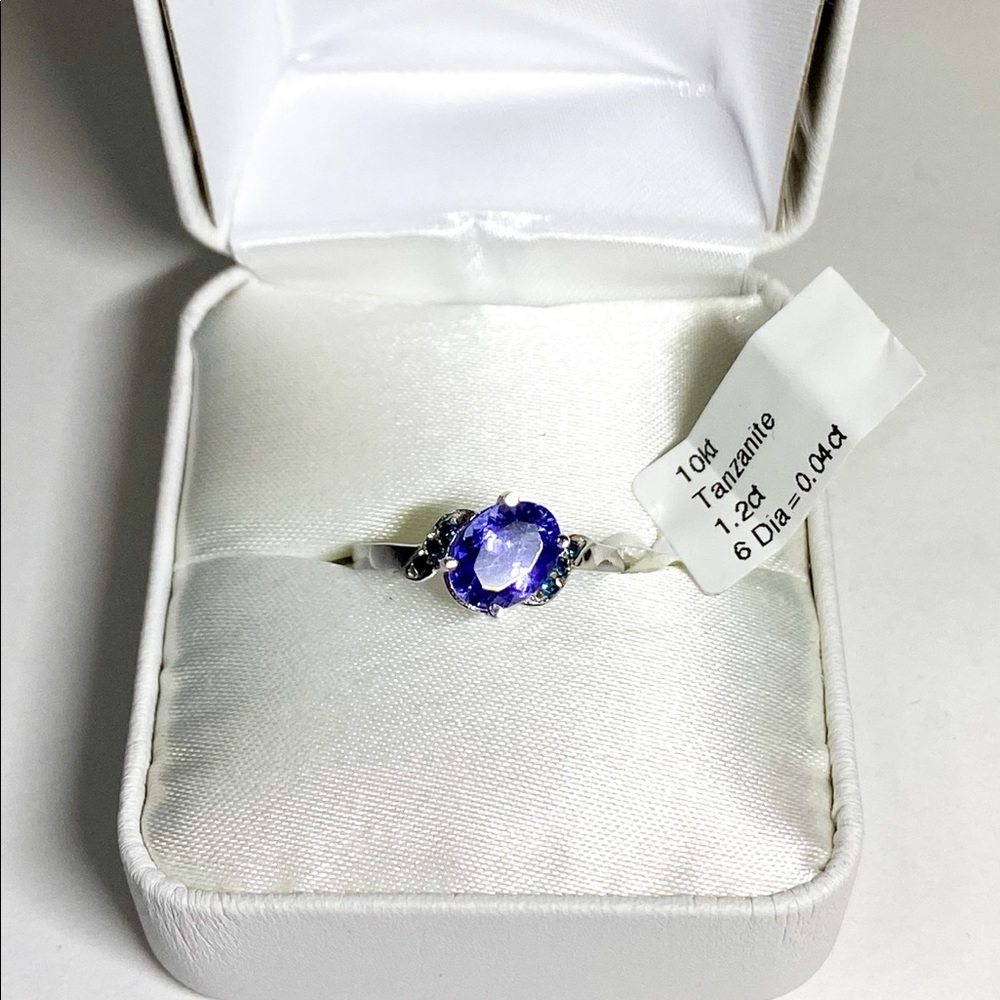 10K, Tanzanite, Coloured Diamonds, Ring (6.5)